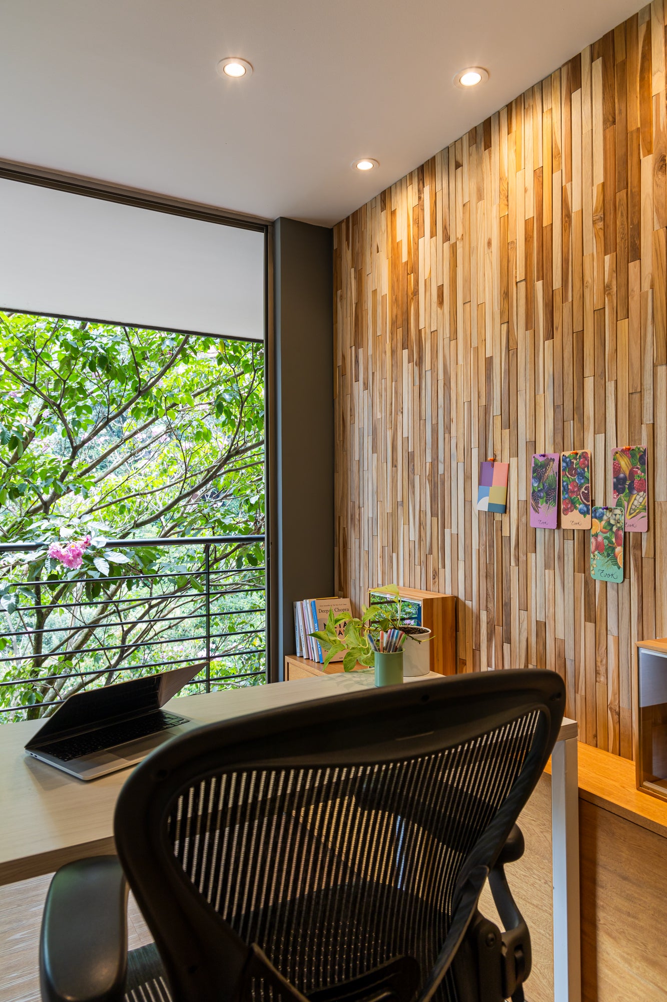 Terra Light Short Teak Wall Panels