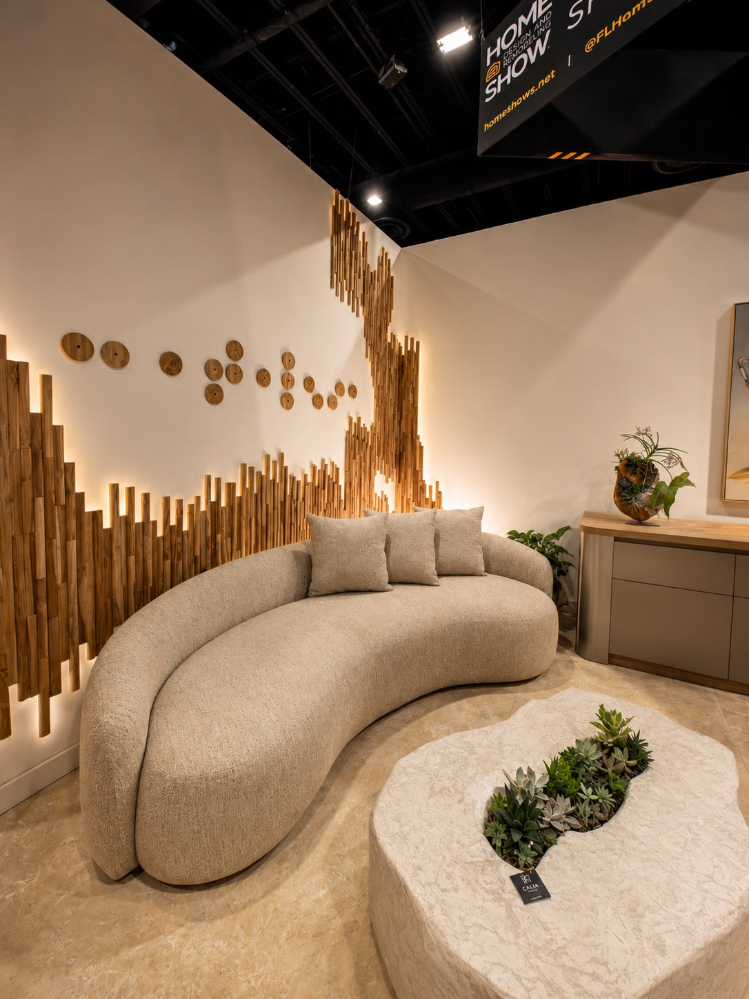 Terra Long Light Teak Wall Panels